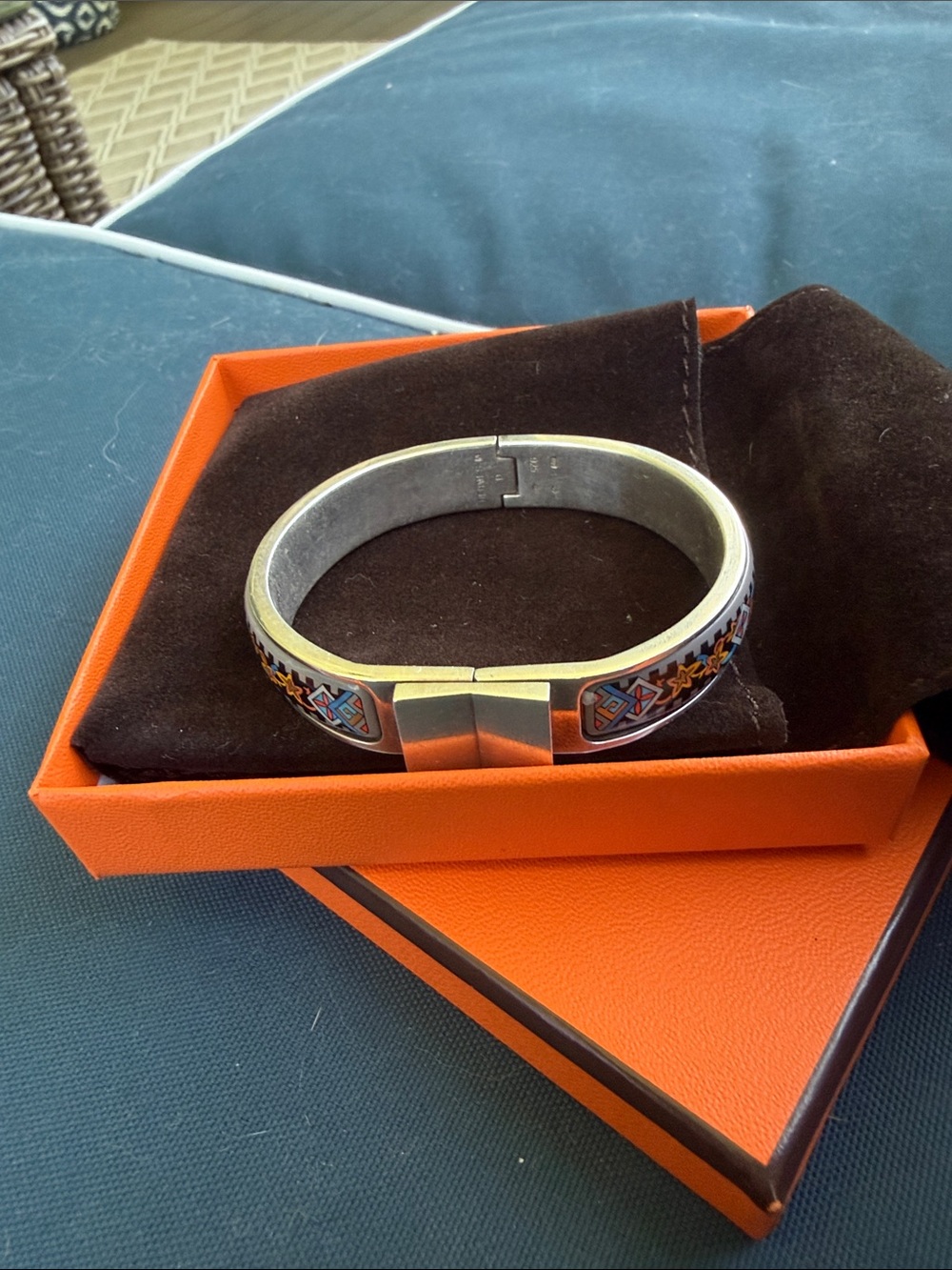 HERMES Bracelet
Loquet Narrow Enamel Bracelet